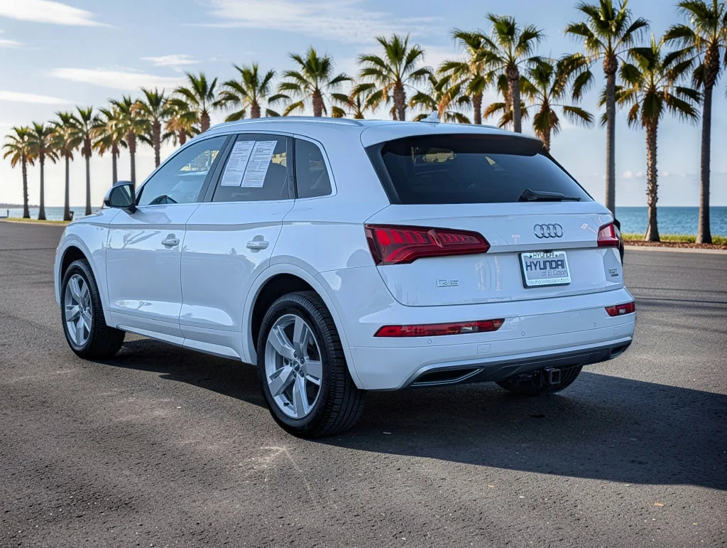 Used 2018 White Audi 2.0T image 7