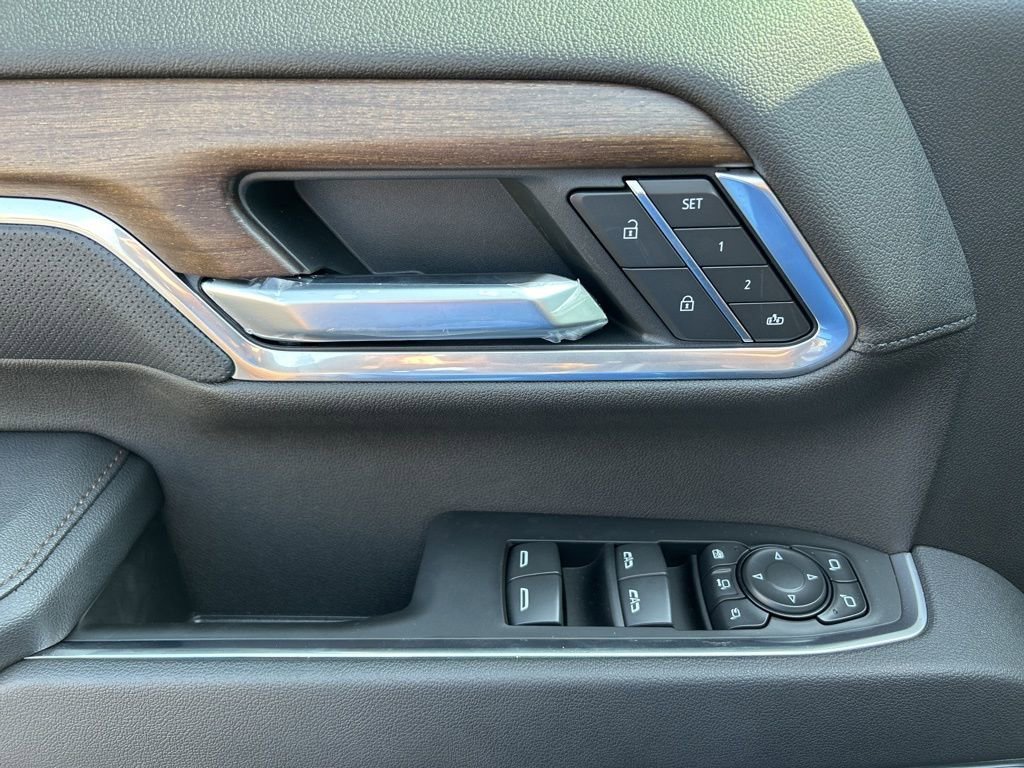 2025 Chevrolet Silverado 2500 HD High Country - Photo 19