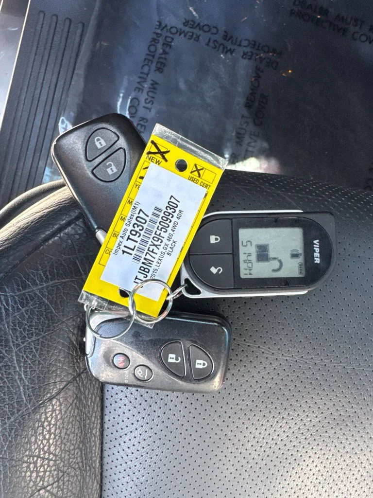 Used 2015 Black Lexus 460 image 36
