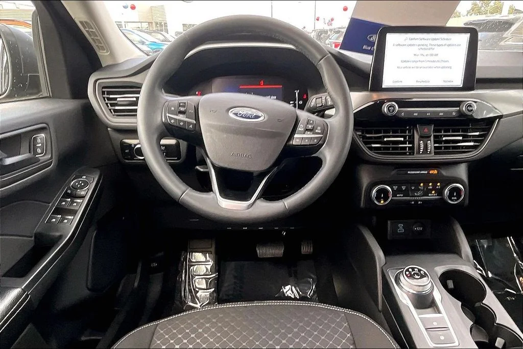 Used 2023 Black Ford Active image 4