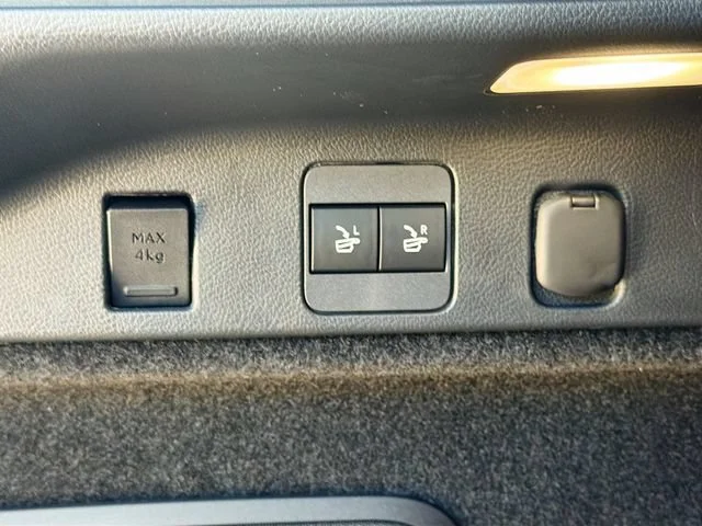 Certified Used 2025 White Pearl Lexus RX 350 Premium image 13