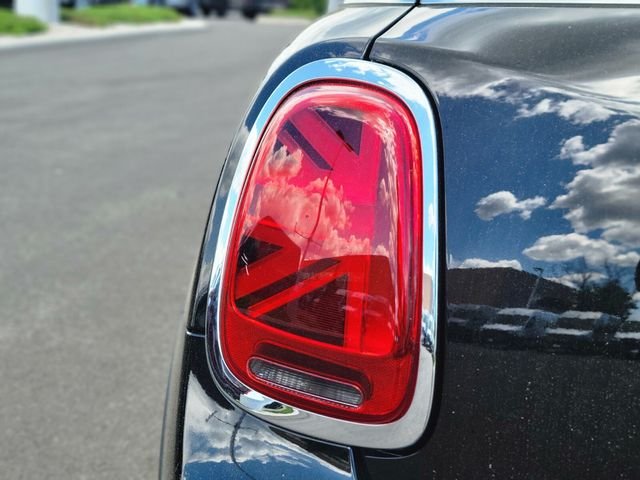 Used 2022 Black MINI Signature image 11