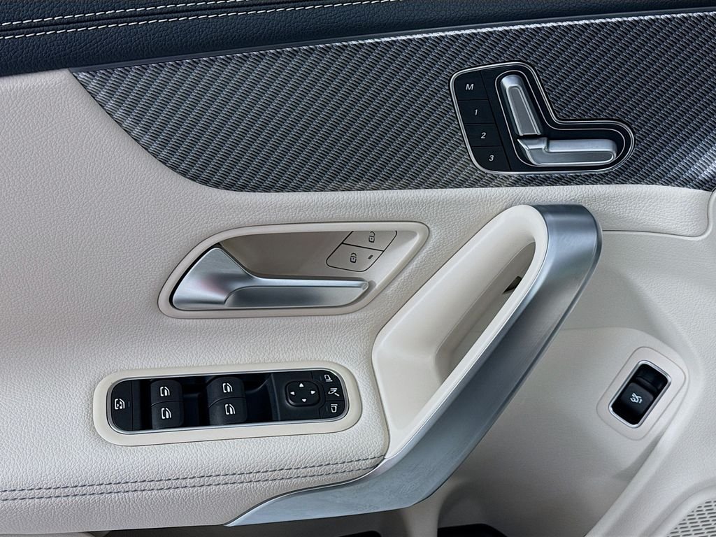 2025 Mercedes-Benz CLA CLA 250 - Photo 17
