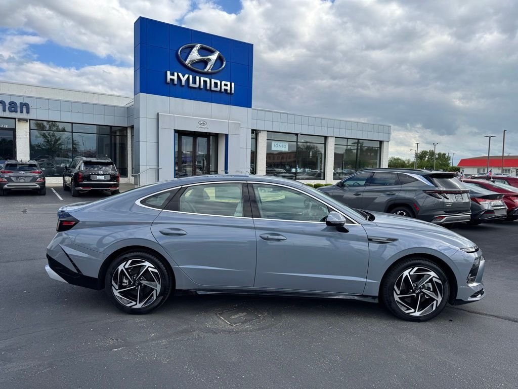 New 2026 Blue Hyundai SEL Sport image 8