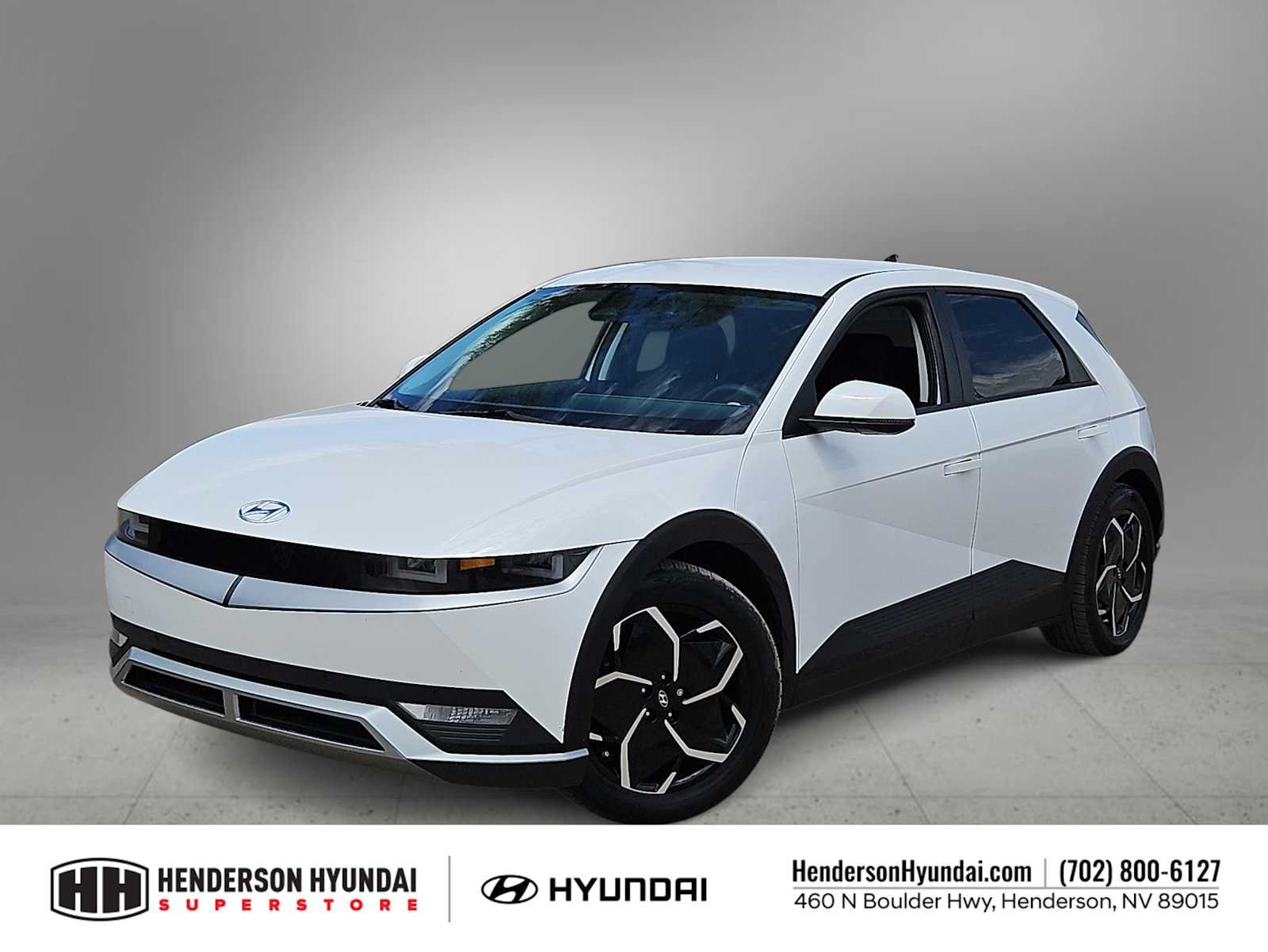 Used 2024 Atlas White Hyundai SEL image 1