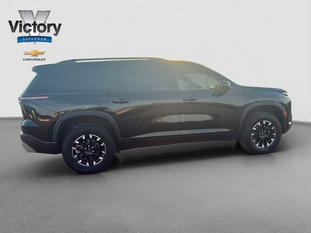 Used 2025 Mosaic Black Metallic Chevrolet Z71 image 7