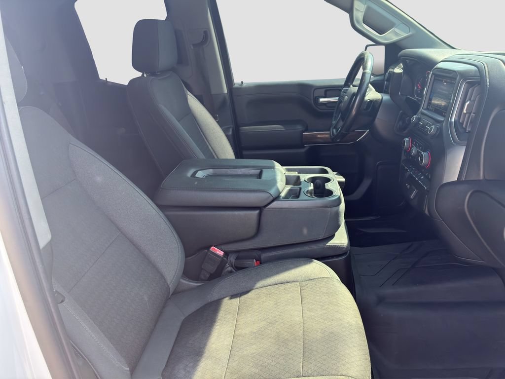 Used 2019 SUMMIT WHITE Chevrolet LT image 20