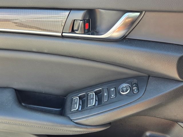 Used 2022  Honda Sport image 29
