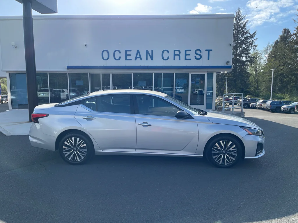 2024 Nissan Altima 2.5 SV's photo