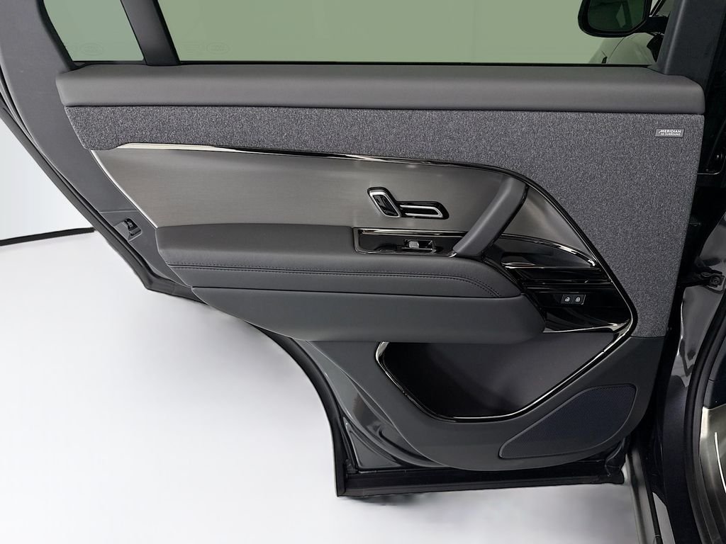 New 2026 Carpathian Grey Land Rover SE image 26