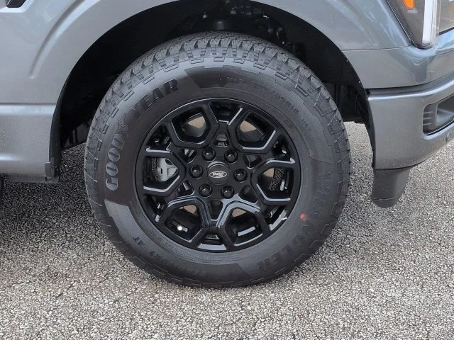 New 2026 Carbonized Gray Metallic Ford Lariat® image 11