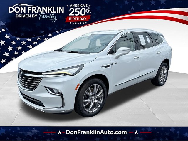 2023 Buick Enclave Essence