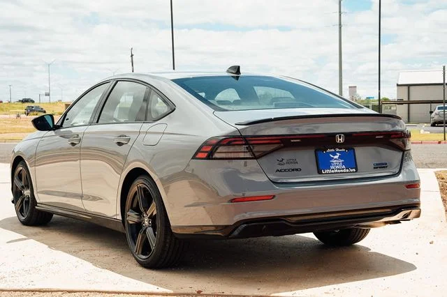 New 2026 Urban Gray Pearl Honda Sport-L image 4