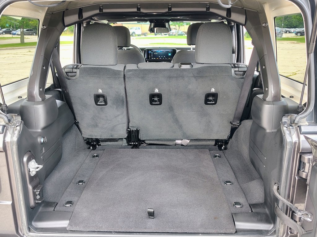 2025 Jeep Wrangler 4-Door Willys - Photo 20
