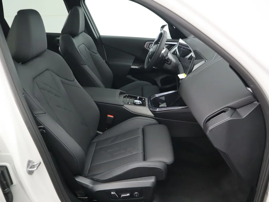 Used 2026 White BMW 30 xDrive image 22