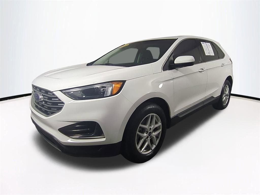 Used 2022 White Ford SEL image 9