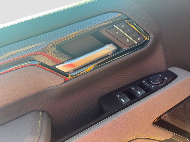 2026 Chevrolet Silverado 2500 HD ZR2 - Photo 10
