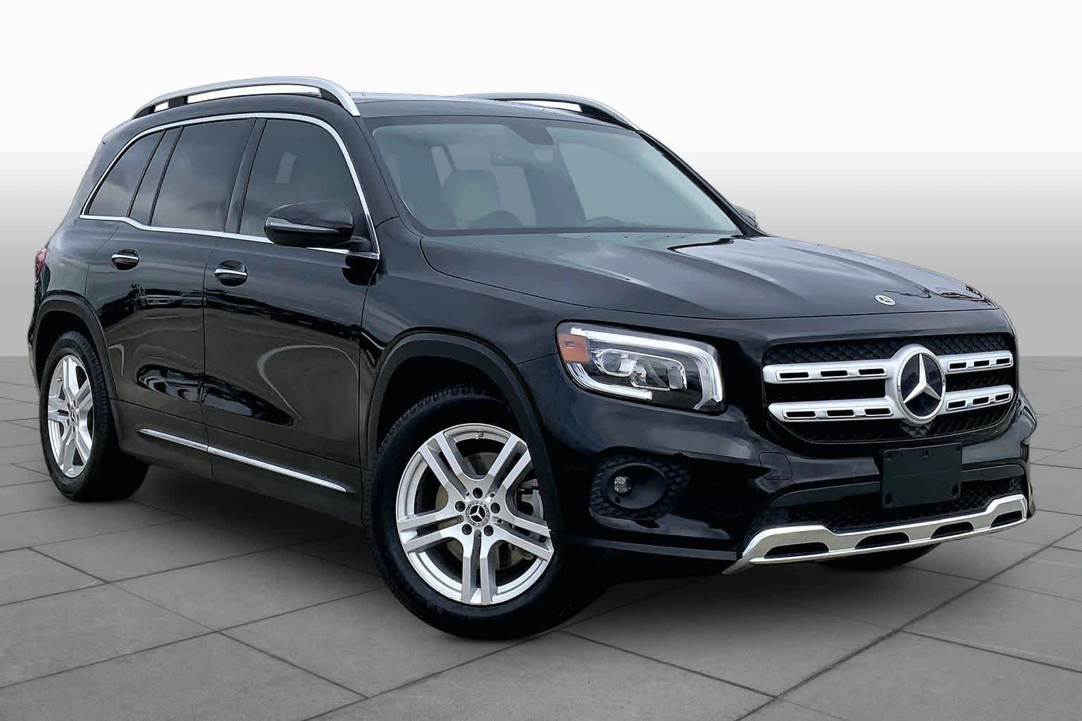 Used 2023 Night Black Mercedes-Benz GLB 250 image 2