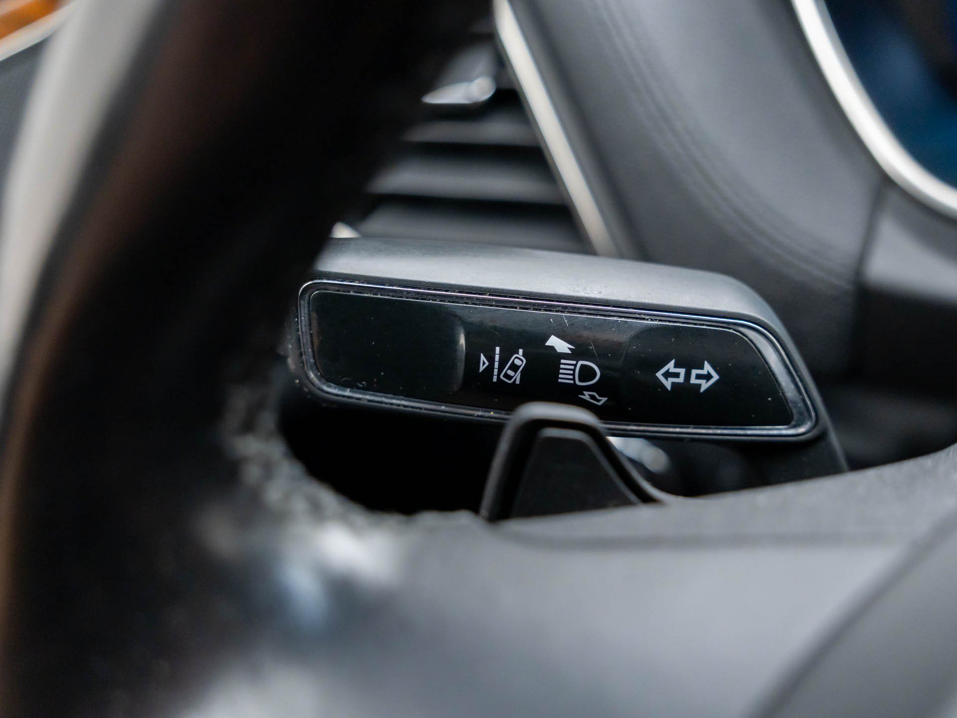 Used 2019 Black Lincoln Select image 32