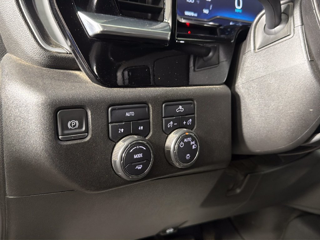 Used 2022 SUMMIT WHITE Chevrolet LT image 20