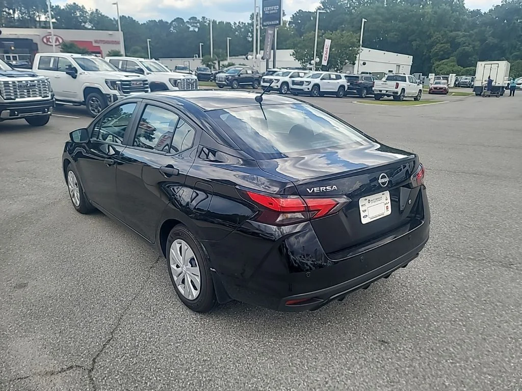 Used 2025 Black Nissan 1.6 S image 5