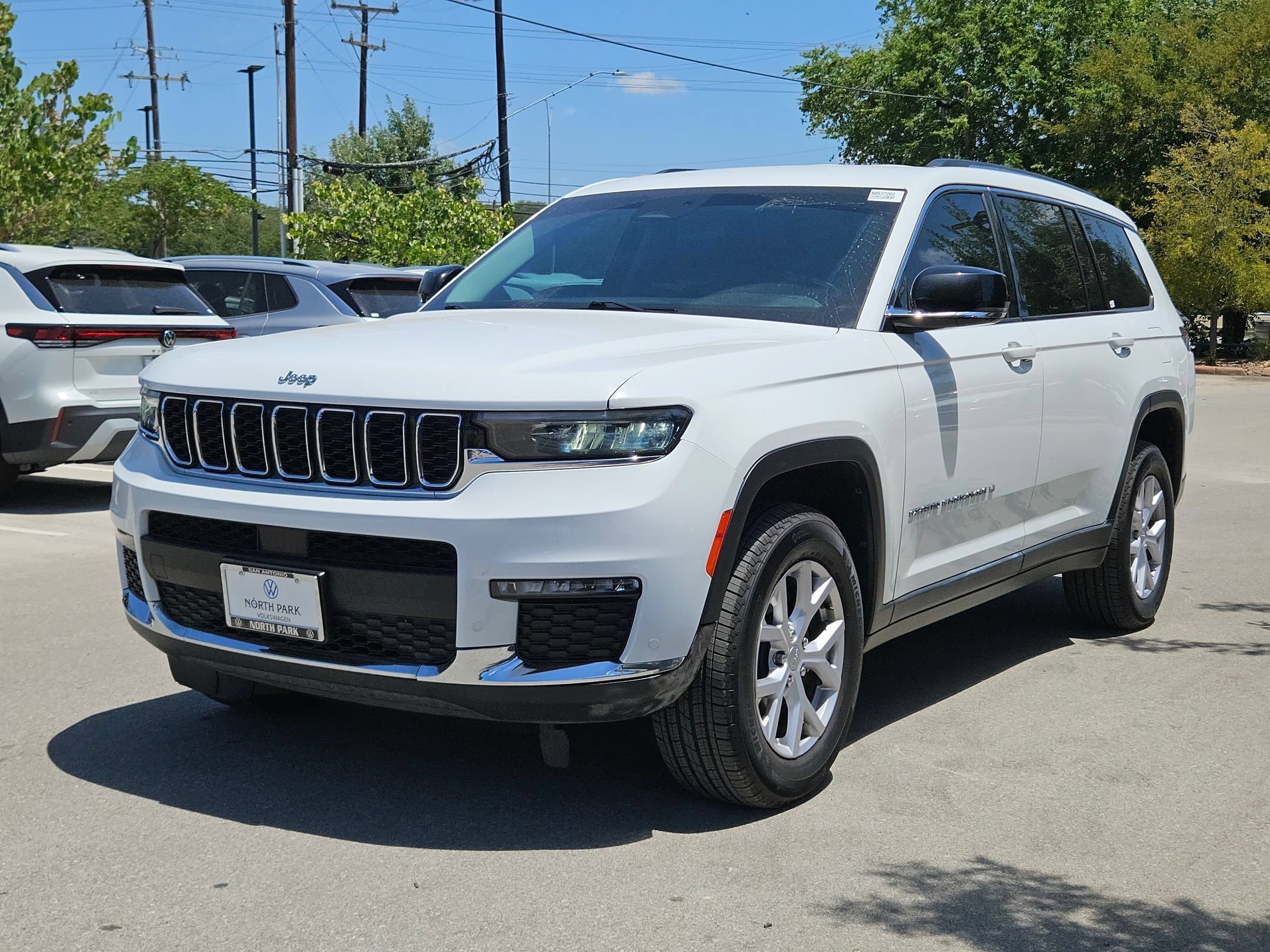 Used 2022 Bright White Clearcoat Jeep Limited image 7