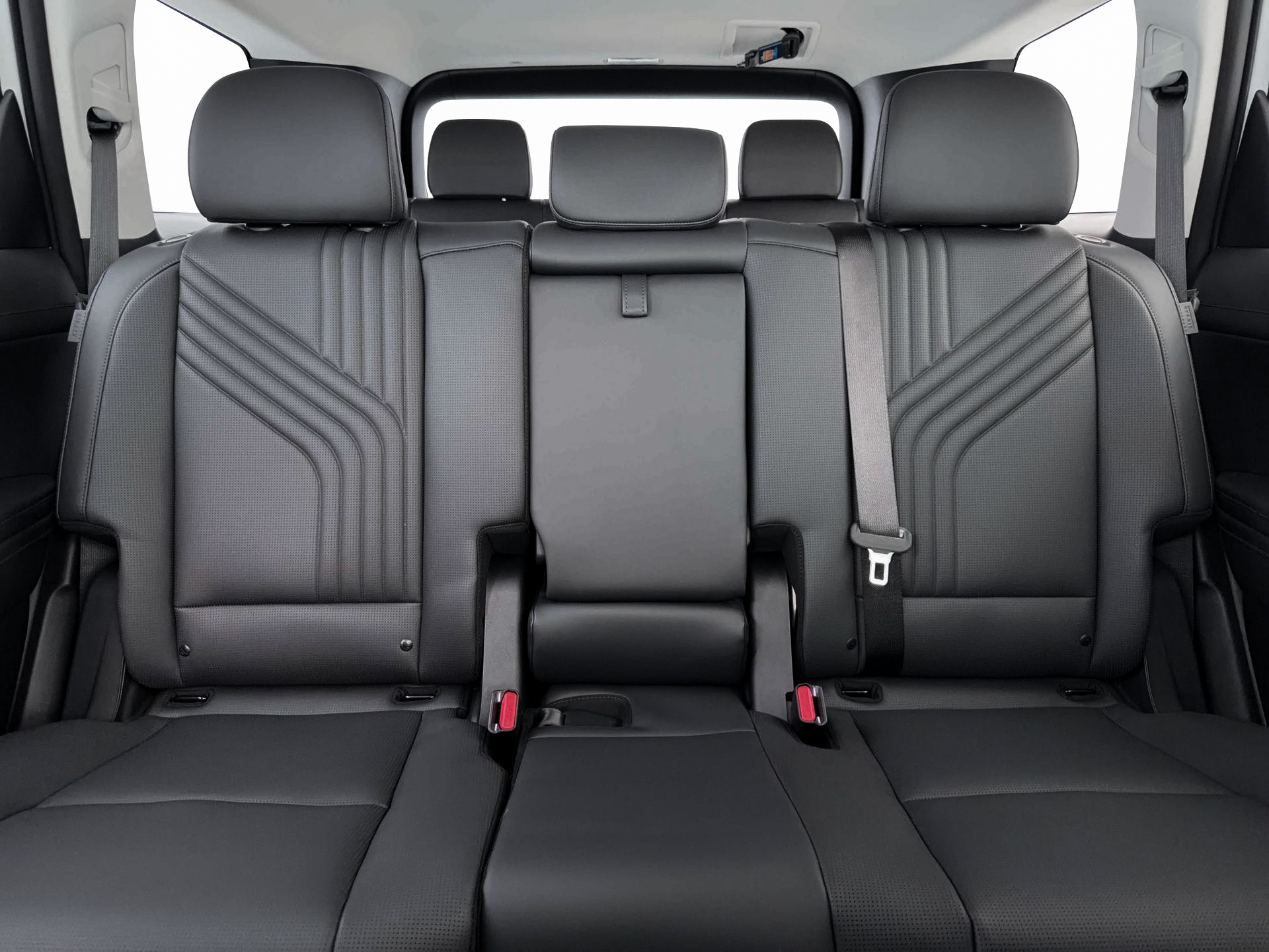New 2026 White Hyundai SEL Premium FWD image 16
