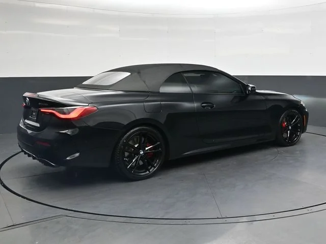 Used 2022 Black BMW M440i image 4