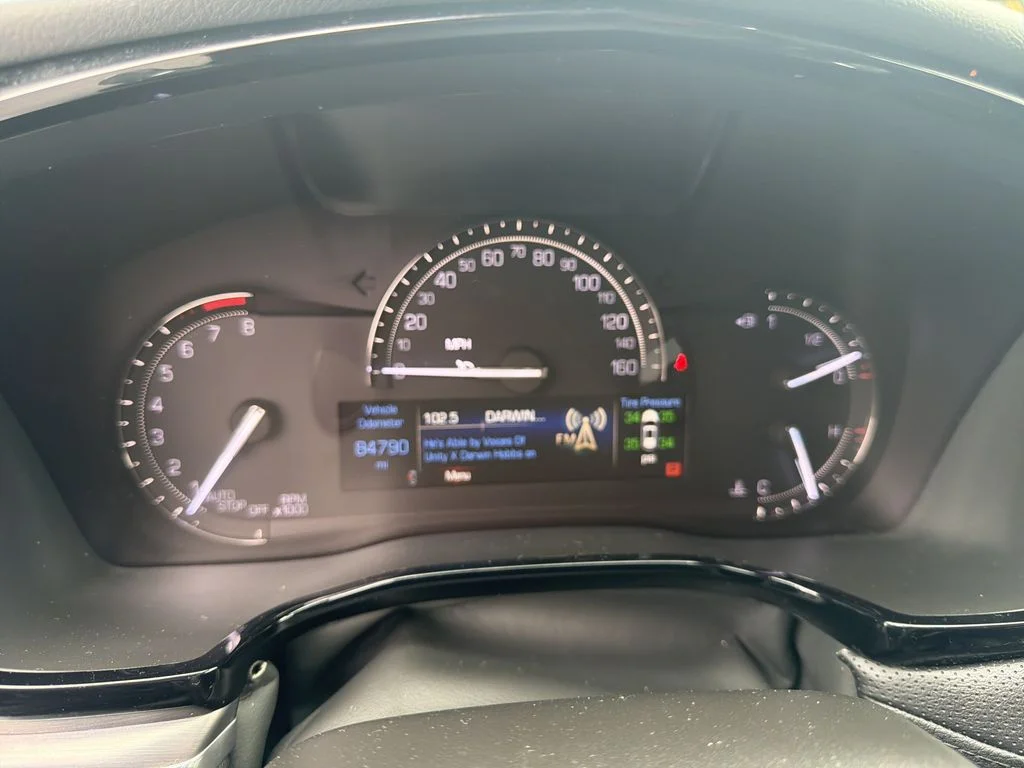 Used 2017 Gray Cadillac Luxury image 27