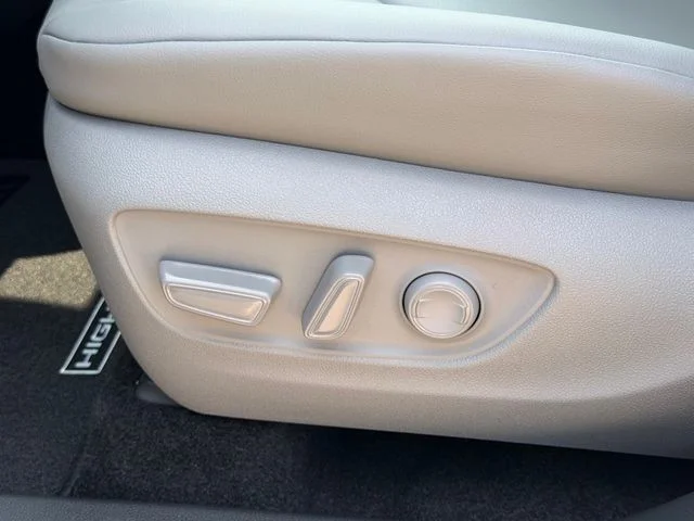 New 2026 Wind Chill Pearl Toyota XLE image 12