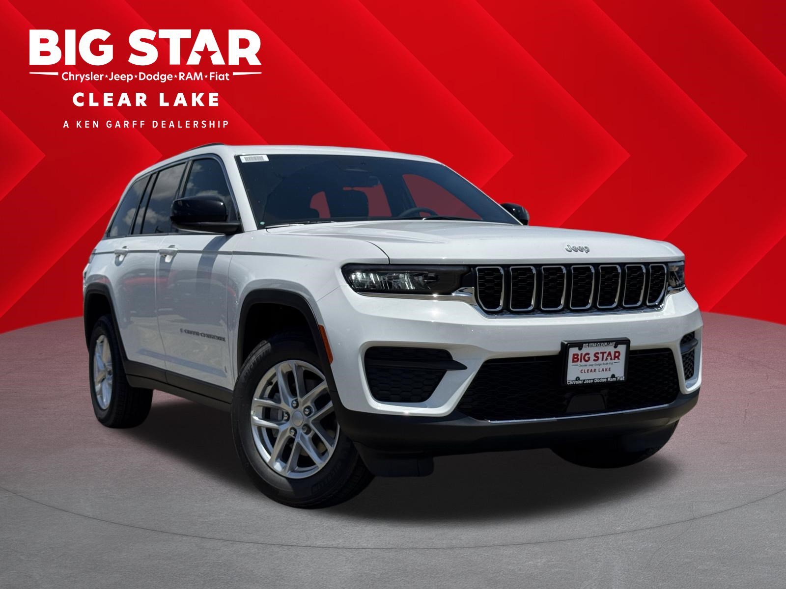 New 2026 Bright White Clear-Coat Exterior Paint Jeep Laredo image 1