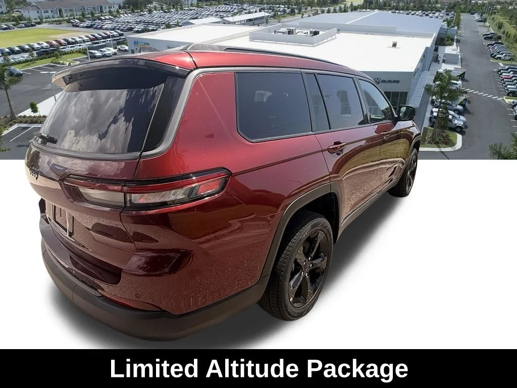 New 2026 Velvet Red Pearl-Coat Exterior Paint Jeep Limited image 4