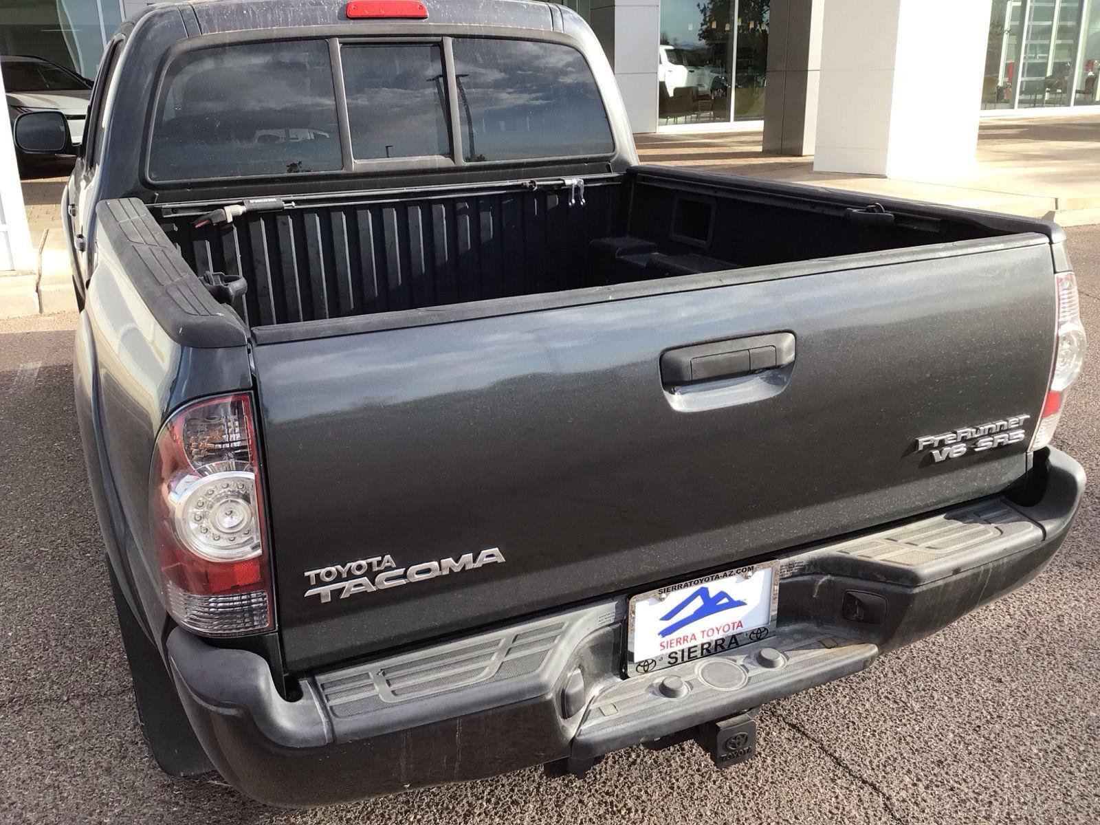 Used 2009 Magnetic Gray Metallic Toyota PreRunner image 13