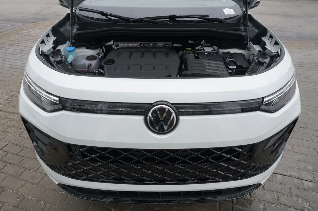 New 2026 White/off-white Volkswagen 2.0T SE R-Line Black image 29