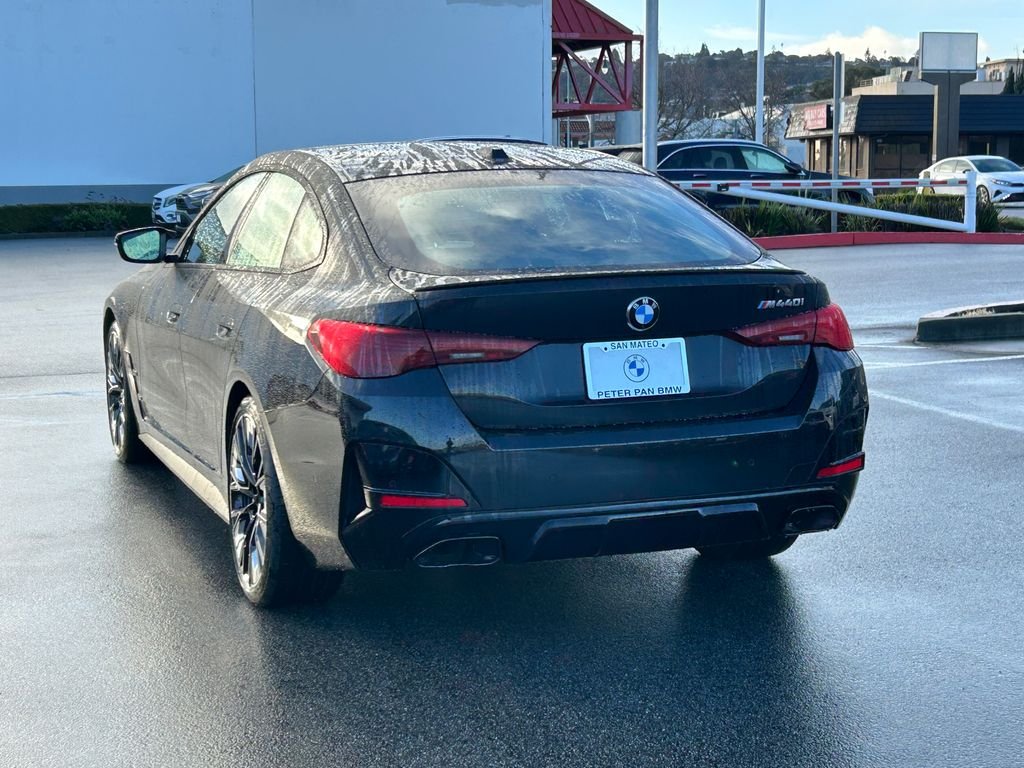 New 2026 Black Sapphire Metallic BMW M440i image 3