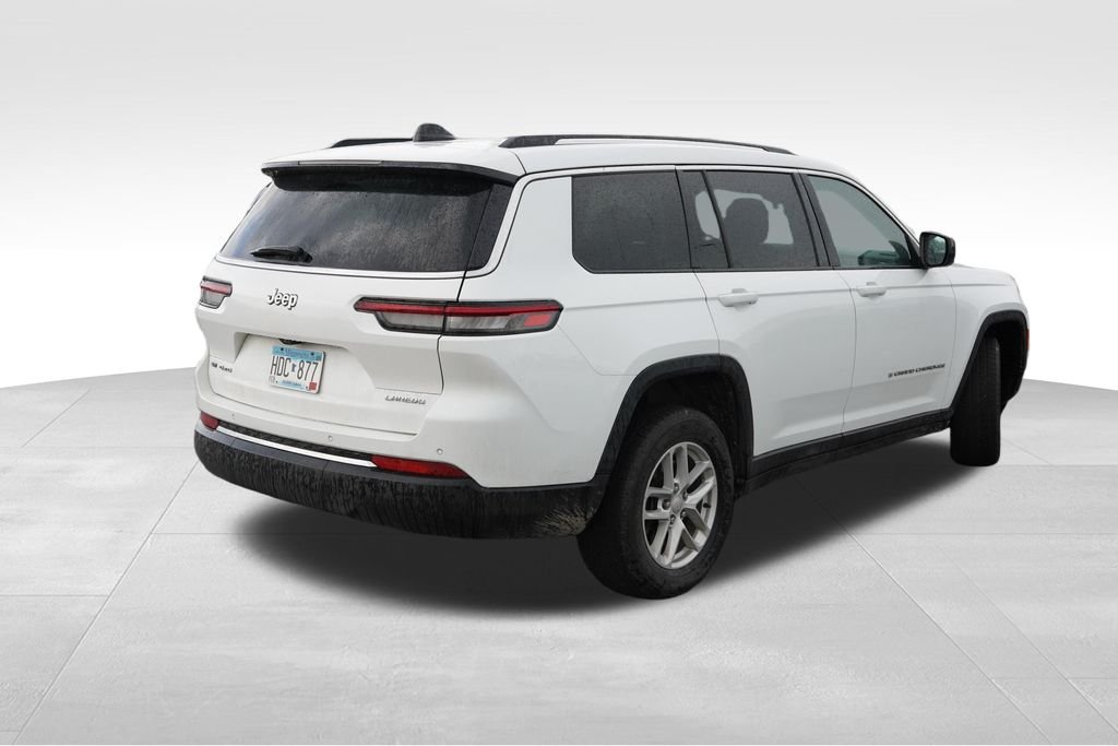 Used 2022 White Jeep Laredo image 3