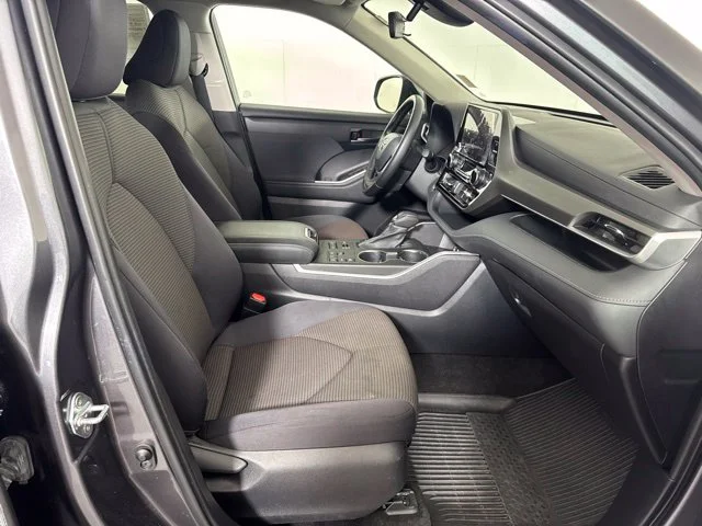Used 2023 Magnetic Gray Metallic Toyota LE image 4