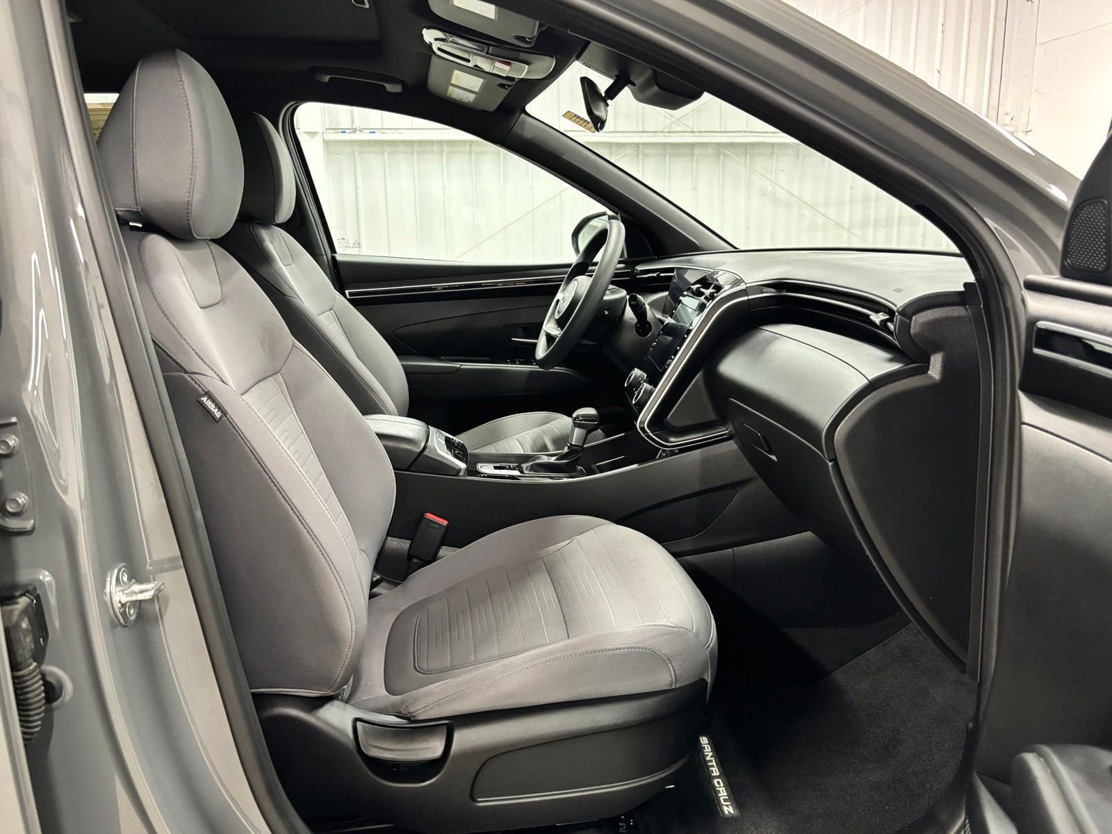Used 2023 Gray Hyundai SEL image 22