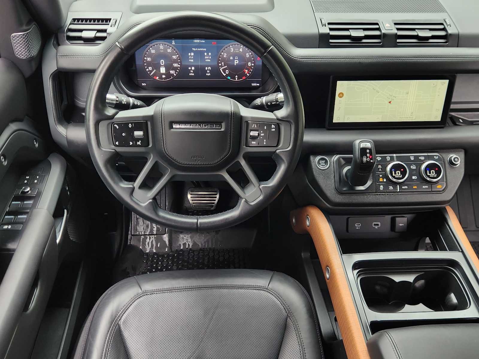 Used 2020 Eiger Grey Metallic Land Rover X image 25
