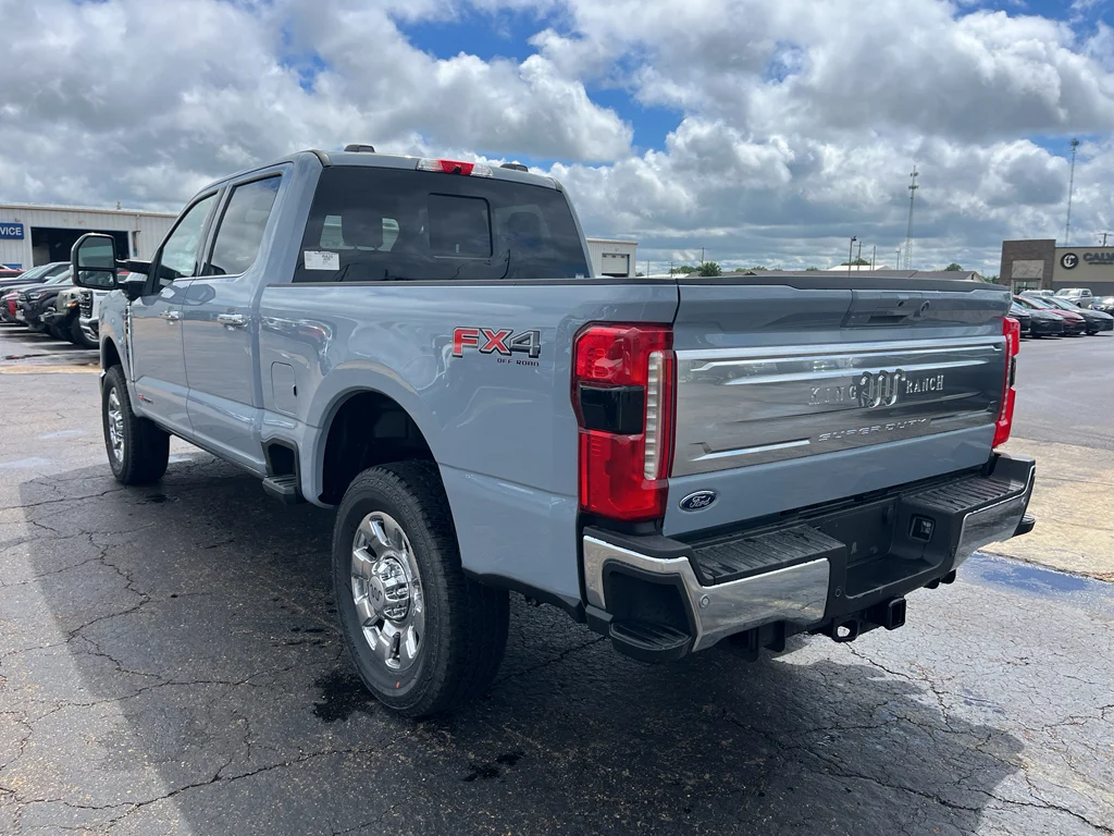 New 2026 Glacier Gray Metallic Tri-Coat Ford F-250® King Ranch® image 7