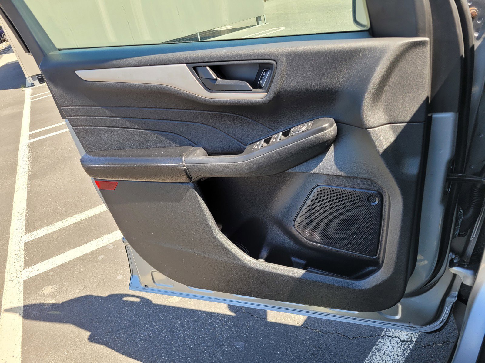 Used 2022 Silver Ford SE image 27