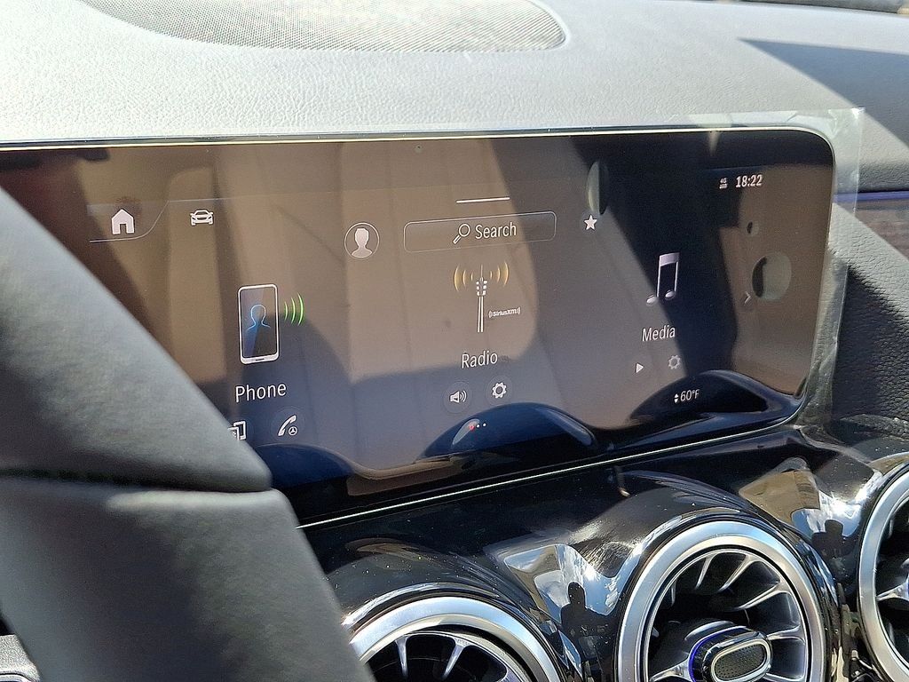 New 2026 Polar White Mercedes-Benz GLA 250 image 14