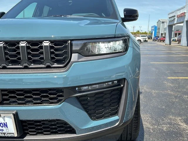 New 2026 Steel Blue Jeep Limited image 3