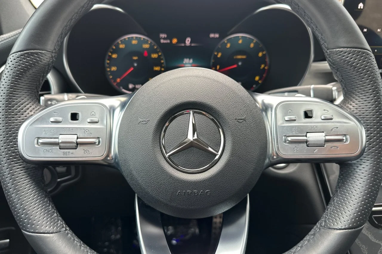 Used 2023 Polar White Mercedes-Benz GLC 300 image 22