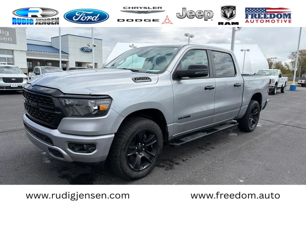 2023 RAM 1500 Big Horn/Lone Star 4x4 Crew Cab 5'7's photo