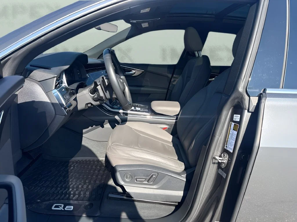 Used 2019 Gray Audi 3.0T Premium image 9
