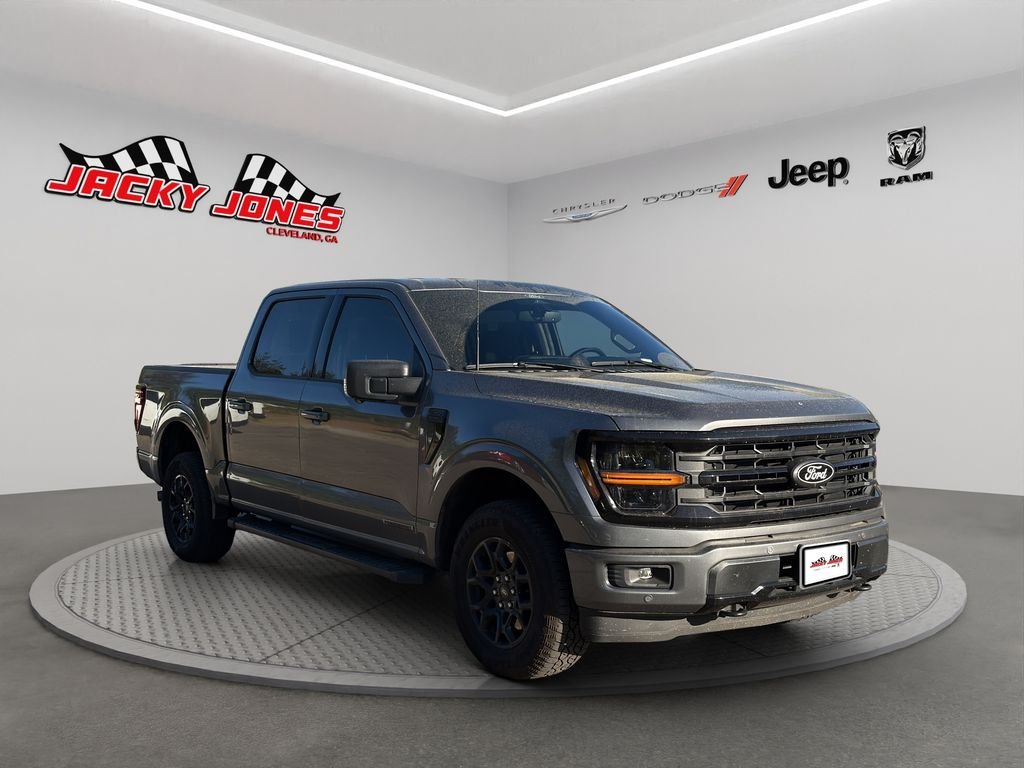Used 2025 Carbonized Gray Metallic Ford XLT image 12
