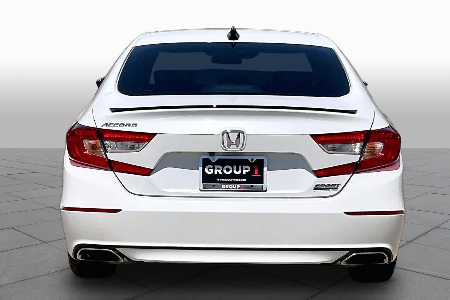 Used 2021 Platinum White Pearl Honda Sport SE image 5