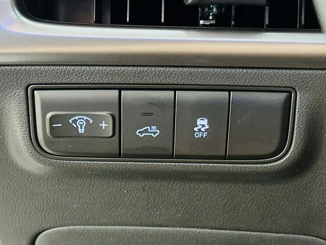 New 2026 White Hyundai SEL image 20