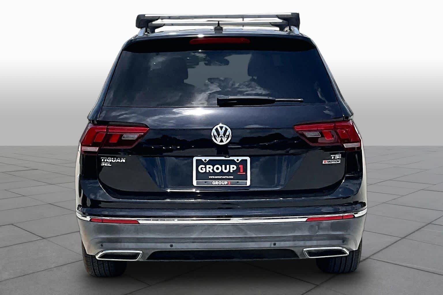 Pre-Owned 2018 Volkswagen Tiguan SEL Premium